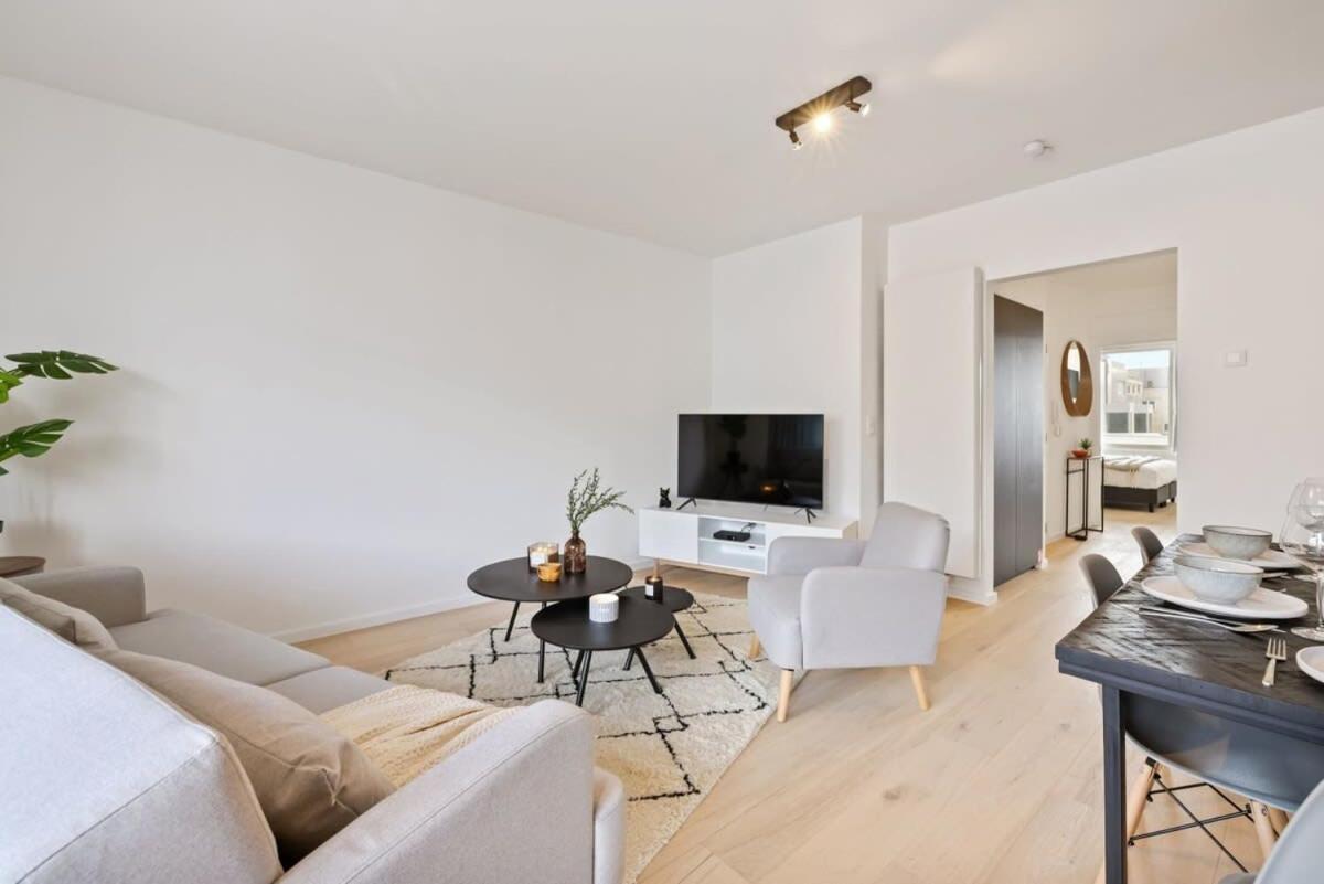 Huswell - Renovated Apartment In The Heart Of Остенде Экстерьер фото