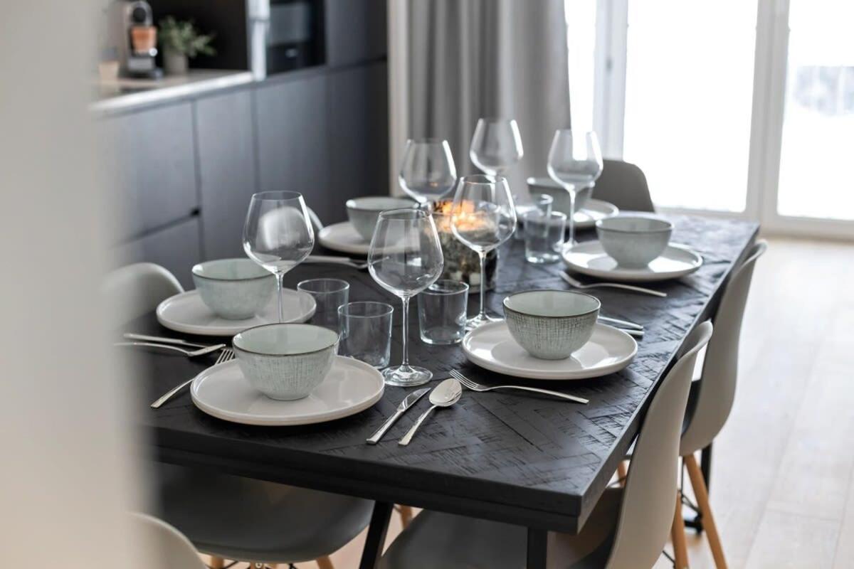 Huswell - Renovated Apartment In The Heart Of Остенде Экстерьер фото